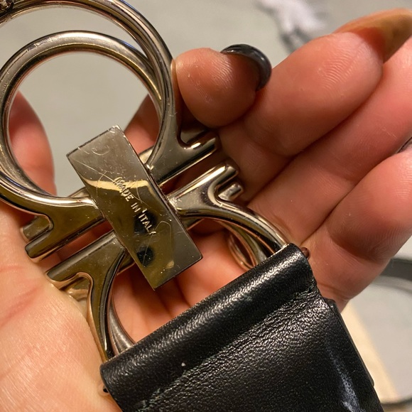 Salvatore Ferragamo belt size 23 or small - Picture 7 of 7